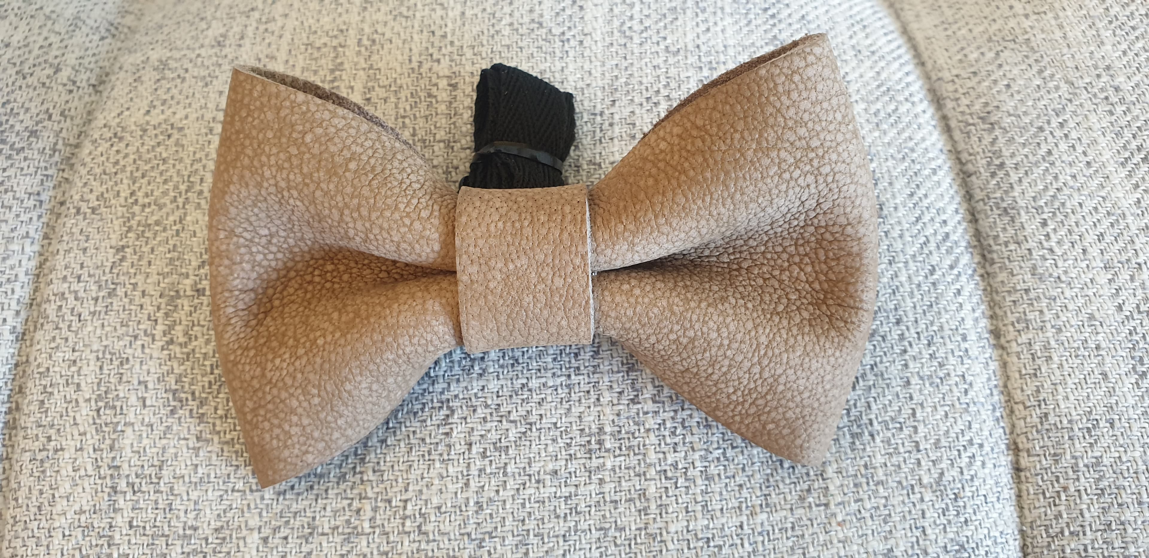 Sand Bow Tie